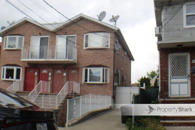 Primary Photo - 151-39-151-18 18th Ave
