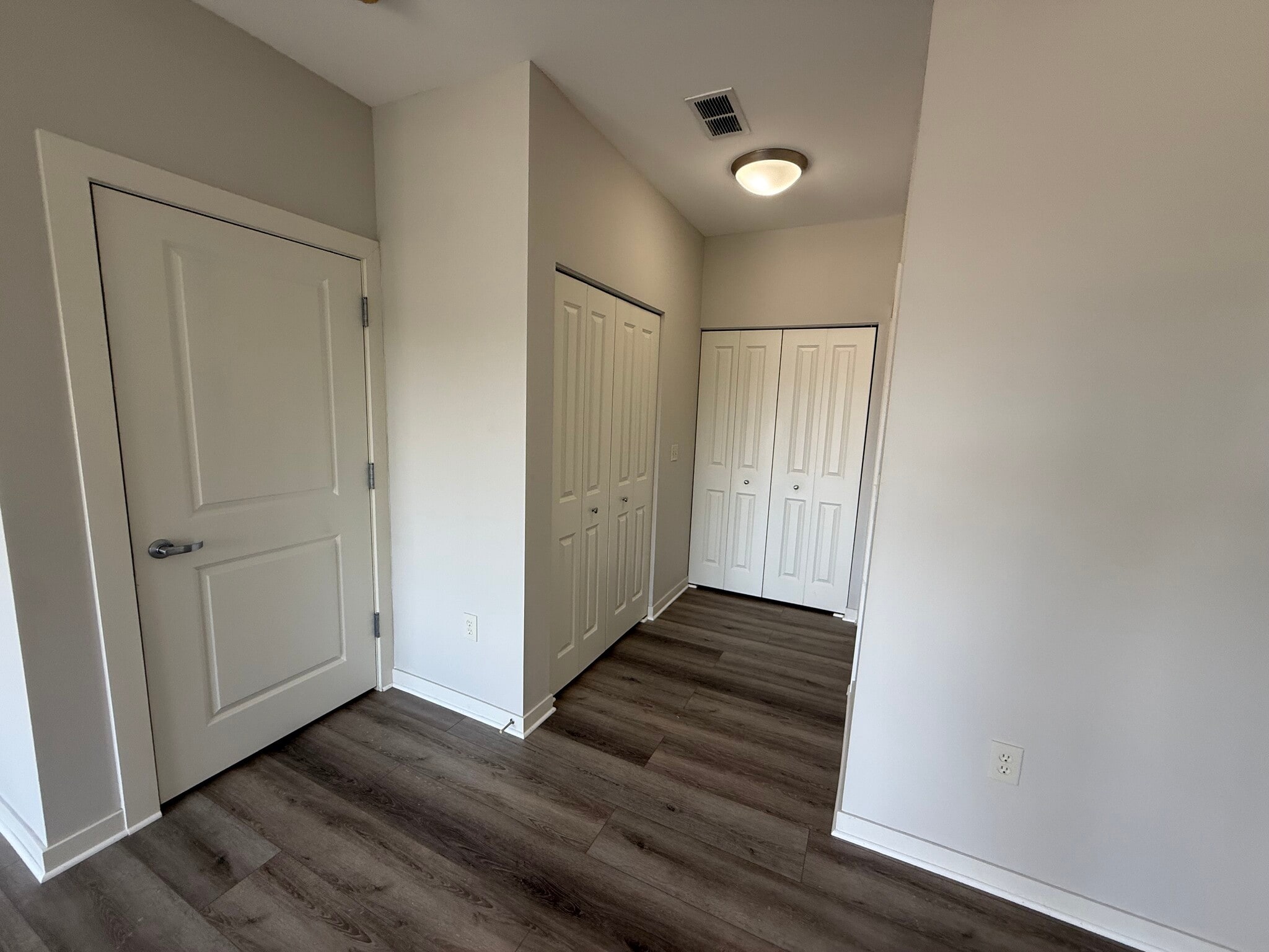 Building Photo - 3540 Library Dr