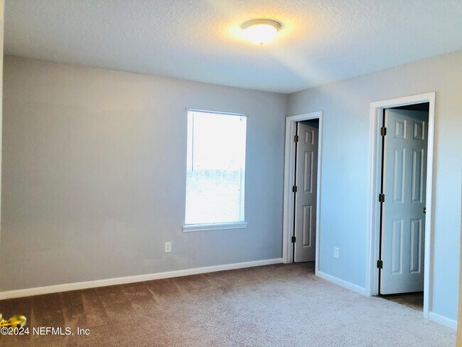 Building Photo - 4734 Playpen Dr