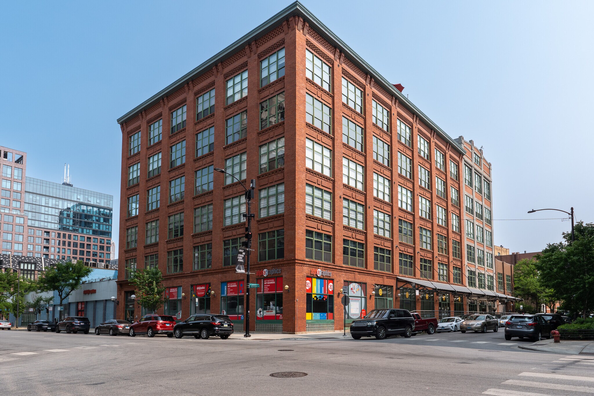 Building Photo - 1017 W Washington Blvd