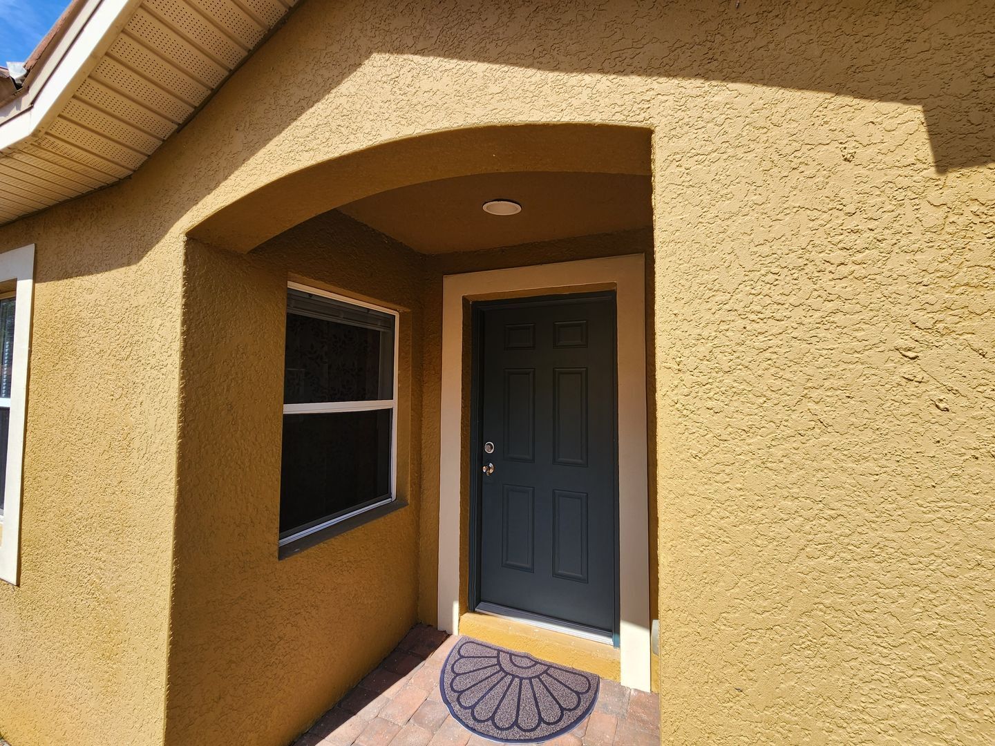 Building Photo - 2/2 Lehigh in Vistana Villas $500.00 Off First Month