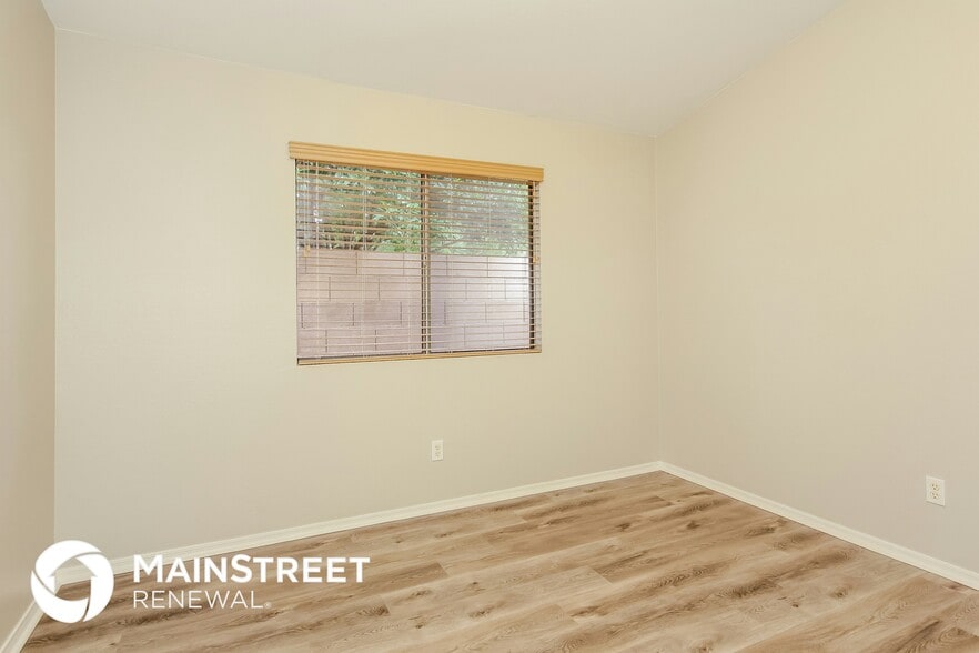 Building Photo - 7783 N Altissimo Pl