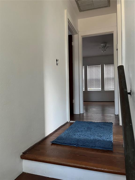 Building Photo - 302 W Wall St