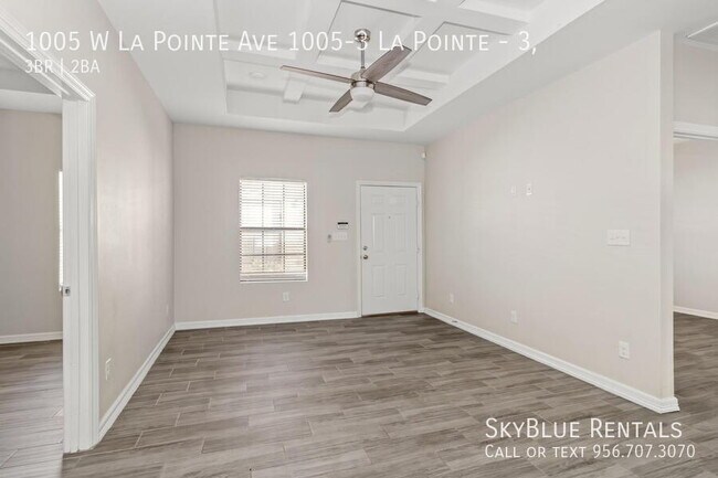 Building Photo - 1005 W La Pointe Ave
