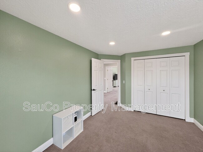 Building Photo - 17396 NW Brickstone Ct