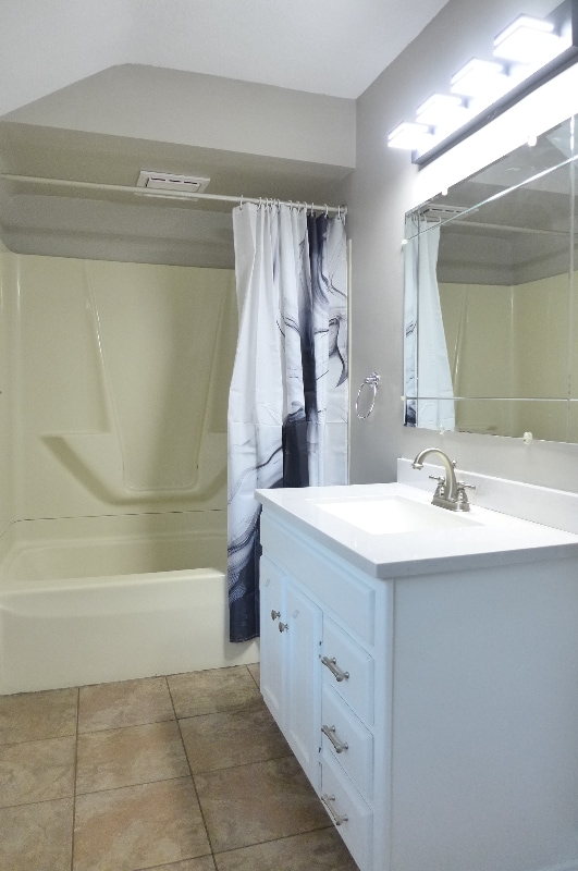 Building Photo - 4530 Clague Rd