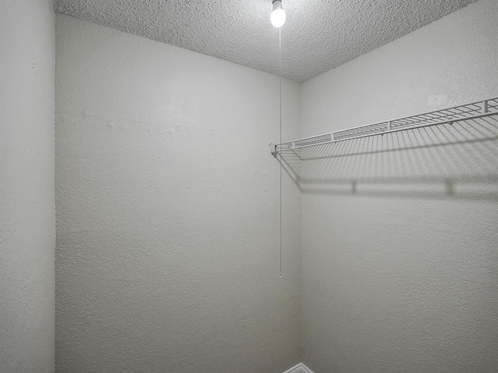 Building Photo - 4205 N University Dr
