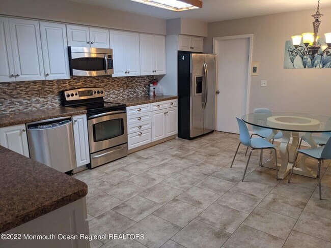 Building Photo - 1304 Franklin Ave