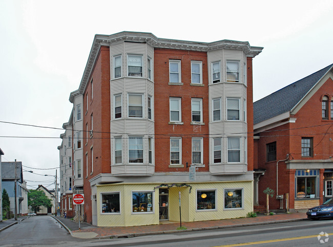 Building Photo - 229 Congress St