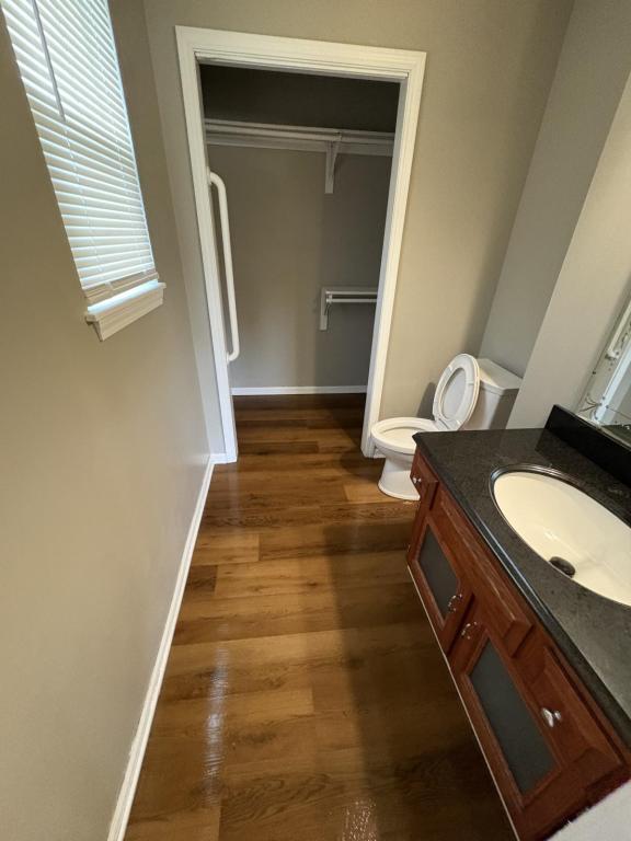 Building Photo - 205 E Broadway St