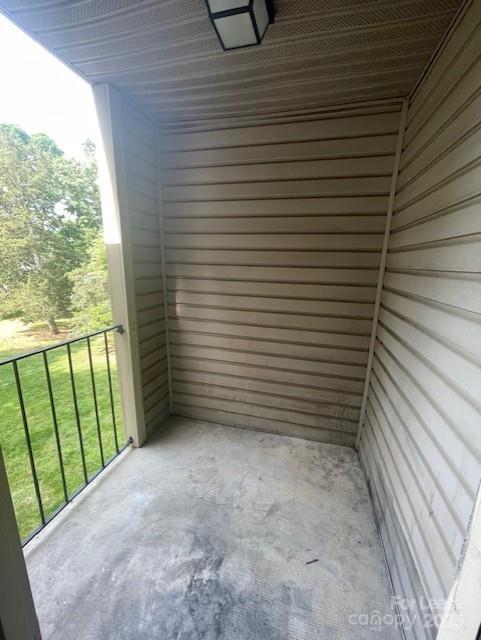 Building Photo - 6246 Rosecroft Dr