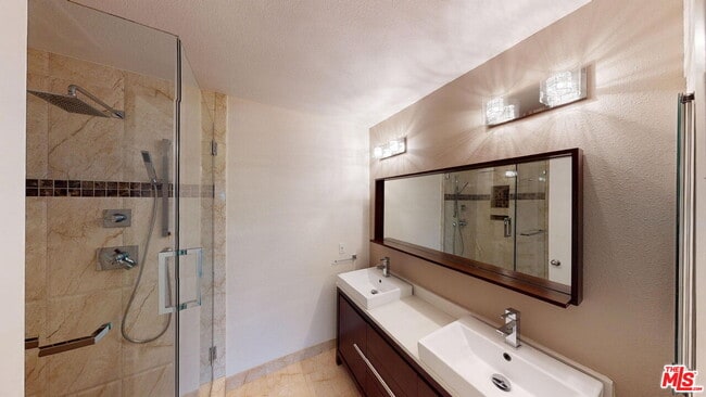 Building Photo - 4520 Natick Ave