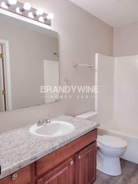 Building Photo - 2759 Rothe Ln