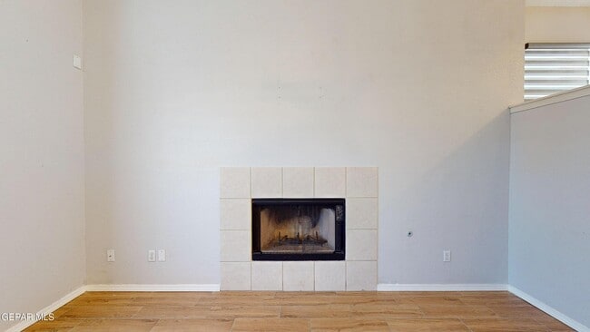 Building Photo - 7580 Plaza Taurina Dr
