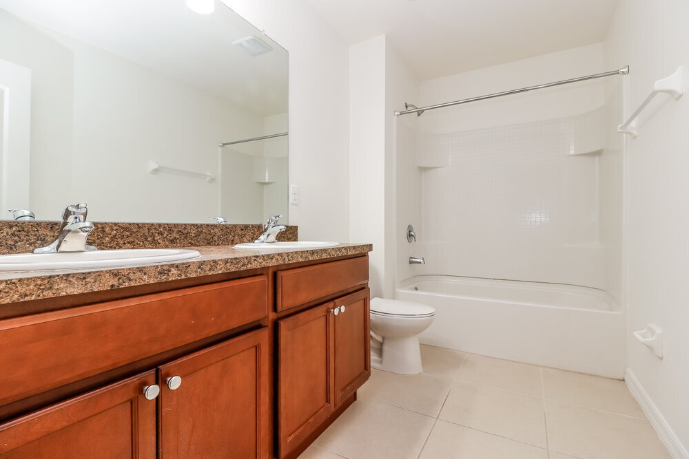 Building Photo - 14489 Finsbury Dr