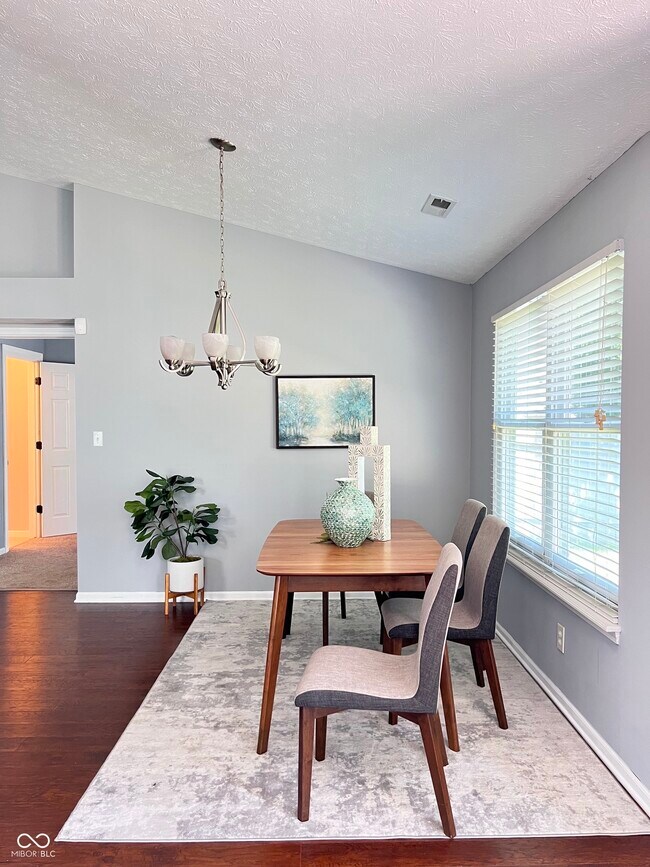Building Photo - 10779 Park Vista Ct