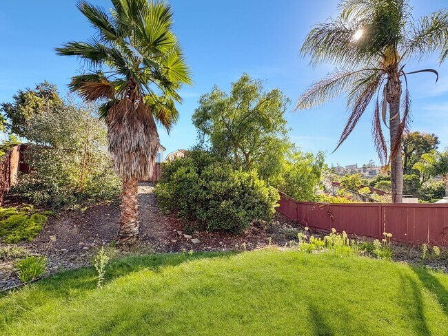 Building Photo - Bright & Spacious 4B/3BA Scripps Ranch Hom...