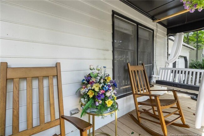 Building Photo - 3532 Kelburn Dr