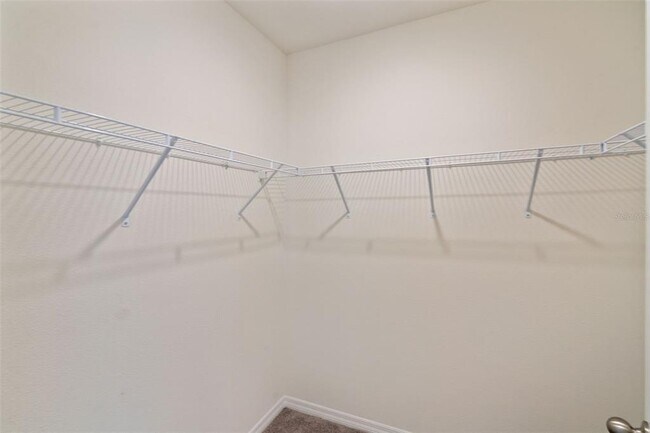 Building Photo - 544 Park Pl Blvd