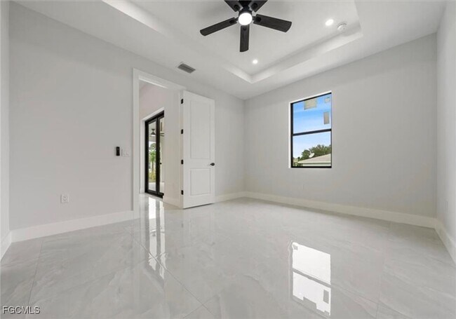 Building Photo - 1130 Ivan Ave S