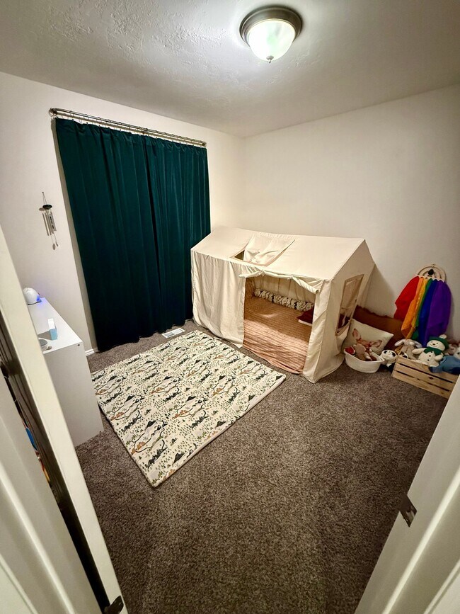 Building Photo - 6793 Mountain Aura Dr
