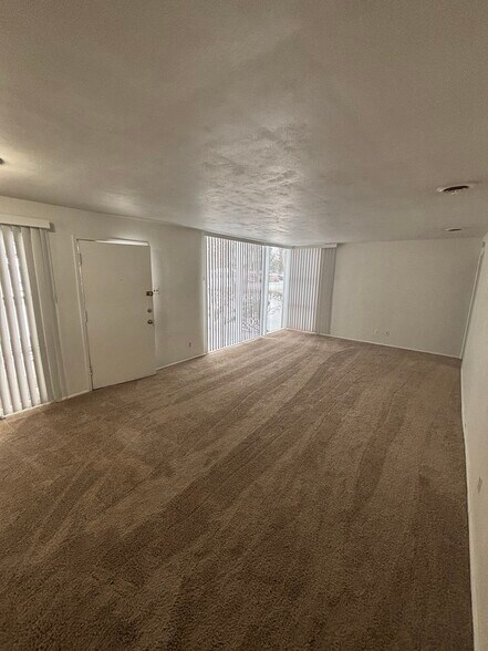 Building Photo - 8313 Woodhurst Dr