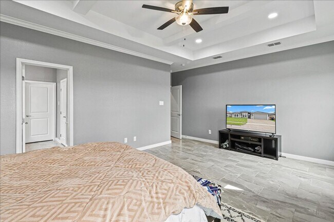 Building Photo - 7958 Snake River Dr