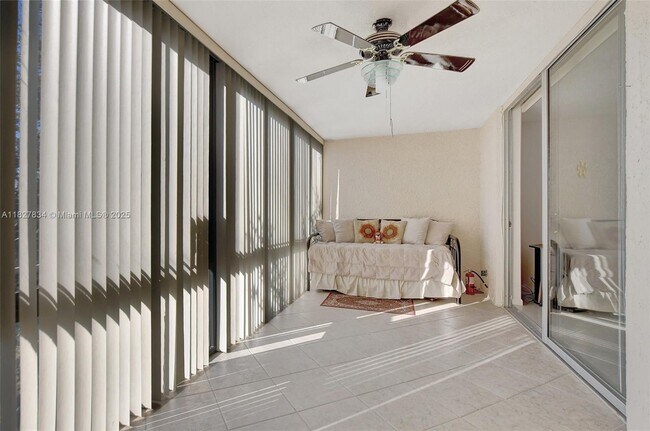 Building Photo - 7300 Lake Cir Dr