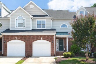 Building Photo - Beautiful 3 Bedroom/ 2.5 Bath Townhome in Northern Durham! Available Now!