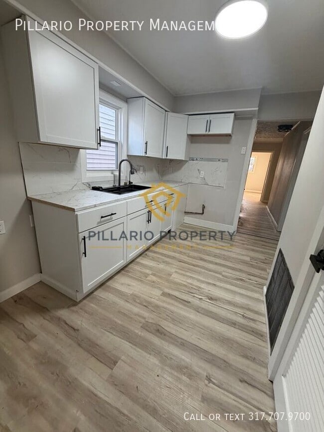 Building Photo - 830 S Taft Ave