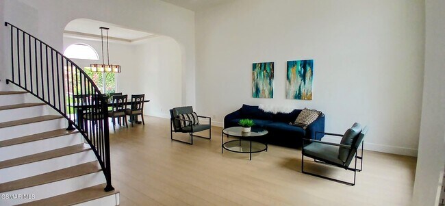 Building Photo - 748 Azure Hills Dr