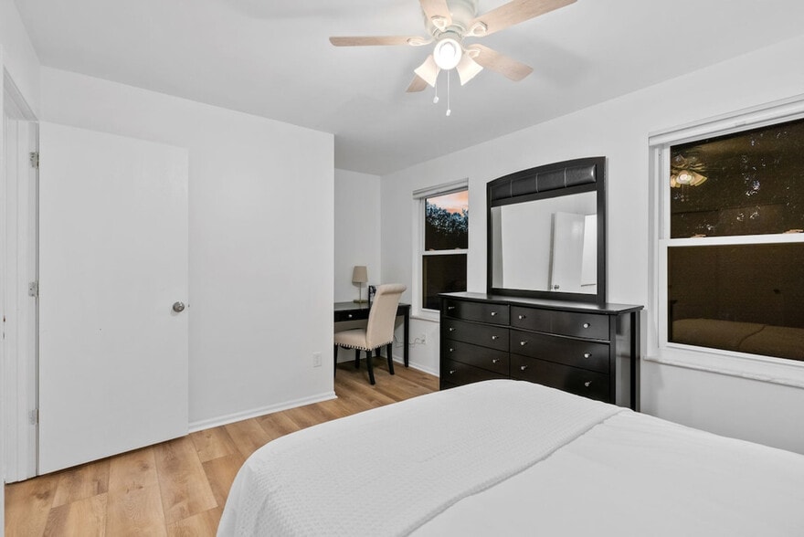 Building Photo - 16401 Baja Ct