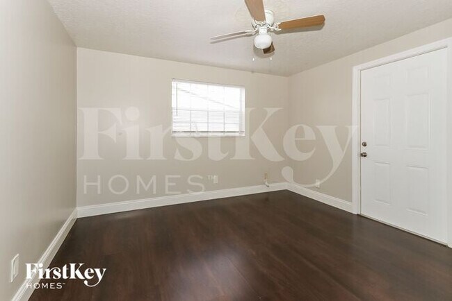 Building Photo - 5371 Washington Rd