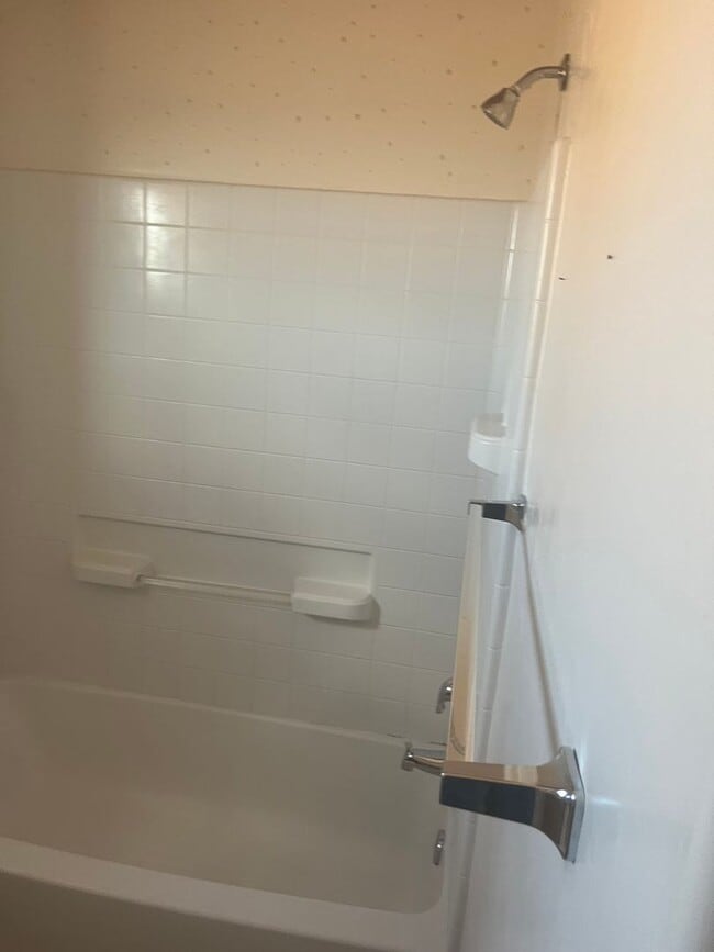 Building Photo - 8342 S Hunnic Dr