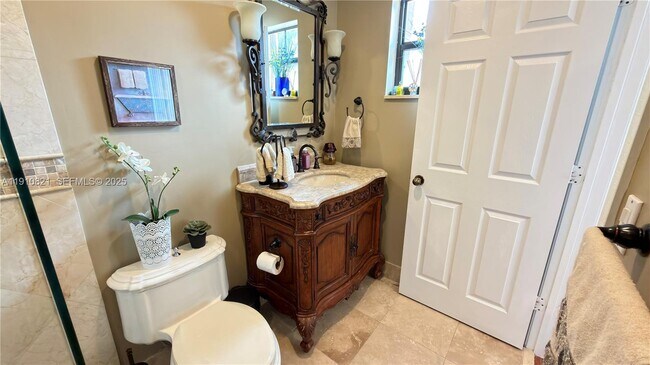 Building Photo - 3887 Tree Top Dr