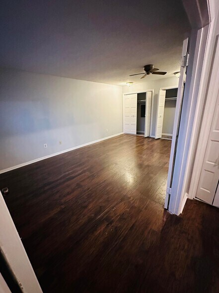 Master Bedroom - 3637 Haughton Ln