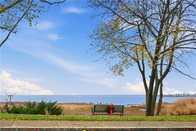 Building Photo - 45 Windsor Rd