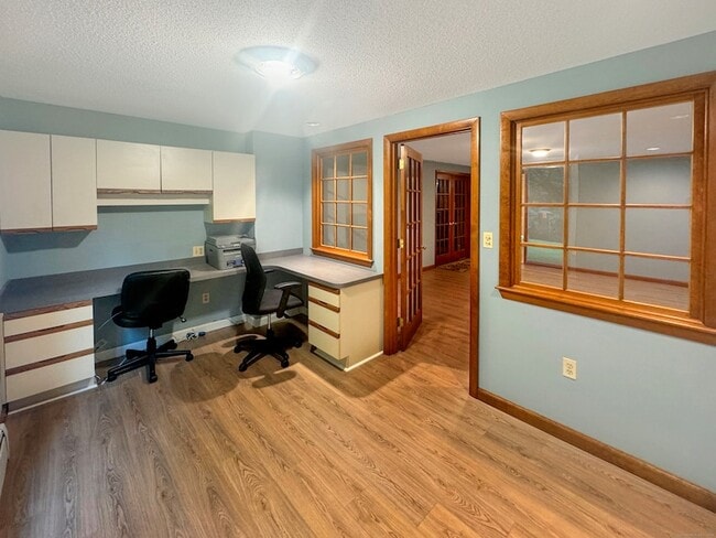 Building Photo - 85 Debbie Dr