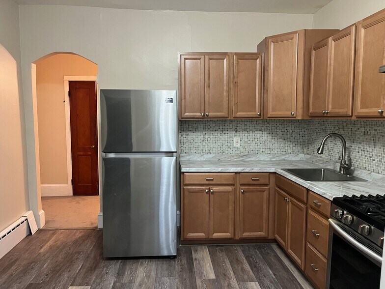 Building Photo - 4558 N 17th St