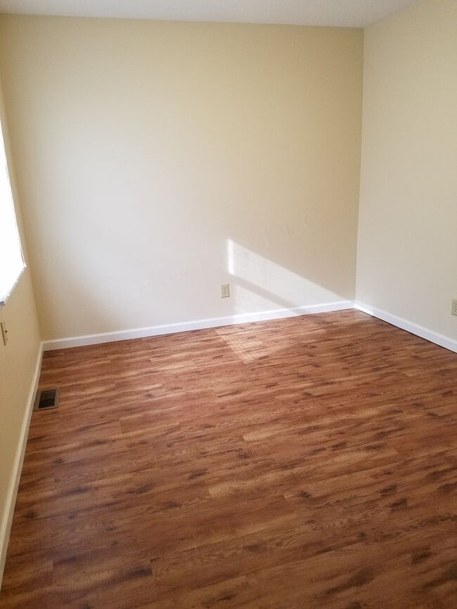 Building Photo - Dexter Grant Townhouses