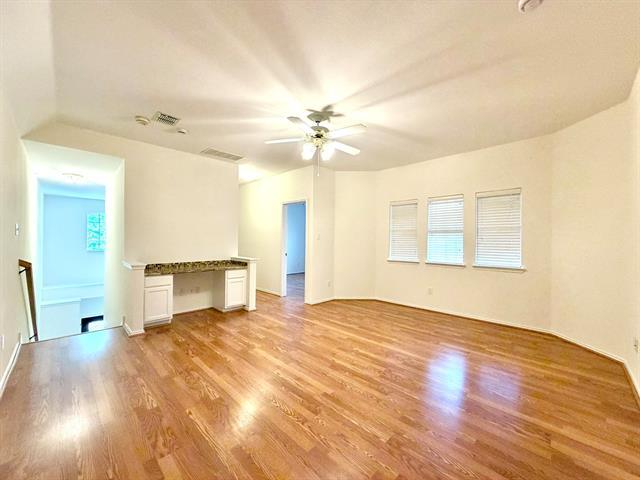 Building Photo - 516 Hawken Dr