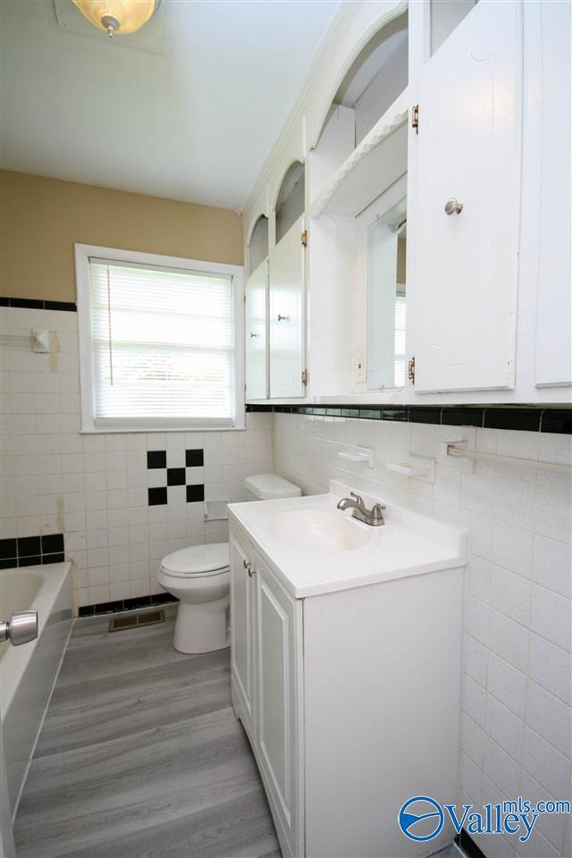 Building Photo - 4736 Bluehaven Dr NW