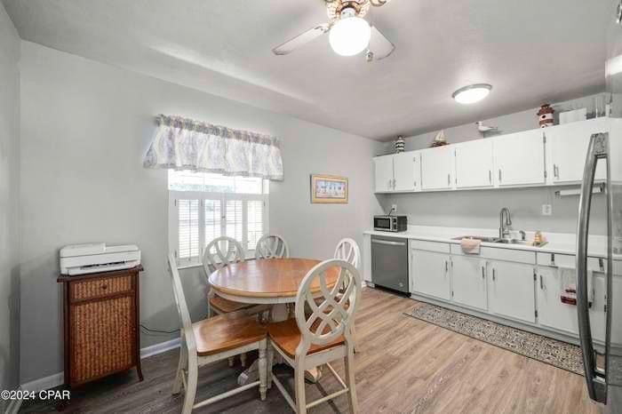 Building Photo - 15012 Royal Palm Ave