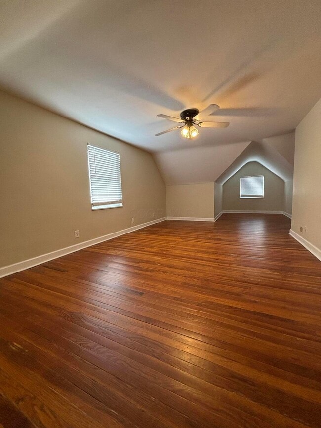 Building Photo - 514 Enfield Rd