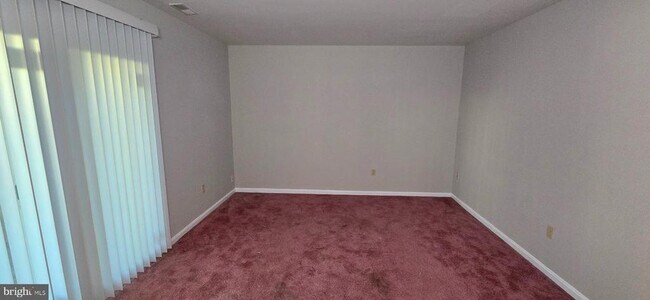 Building Photo - 8881 Goose Landing Cir