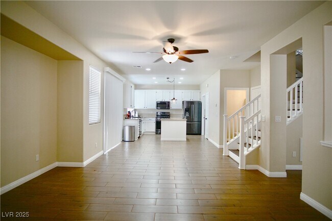 Building Photo - 10749 Turquoise Valley Dr