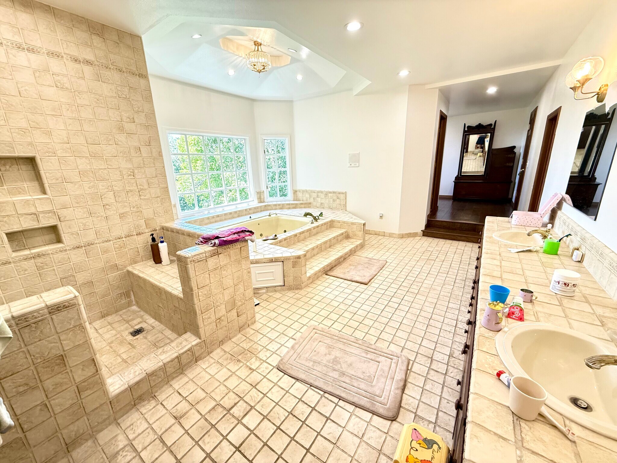 Building Photo - 533 E Sierra Madre Ave