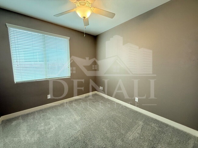 Building Photo - 244 E Prescott Dr