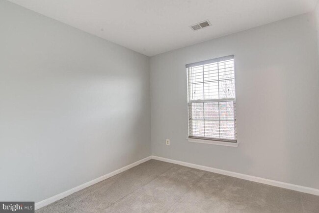 Building Photo - 7700 Duneiden Ln