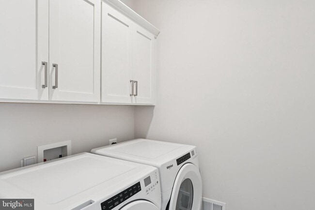 Building Photo - 4689 Charger Pl